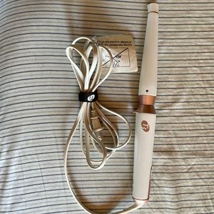 T3 Curling Iron - 1.5” Tapered - Perfect Used Condition